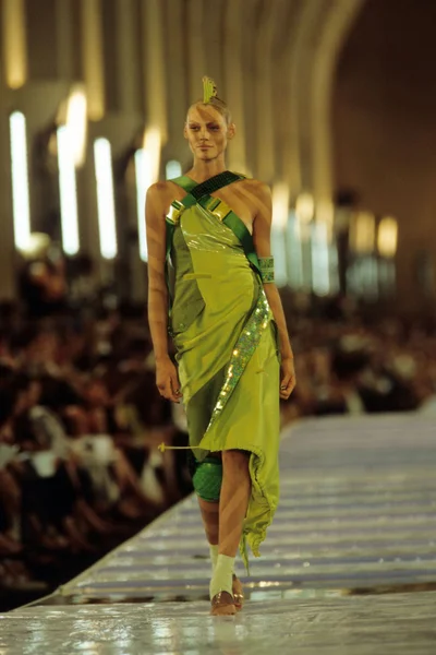 Look 38